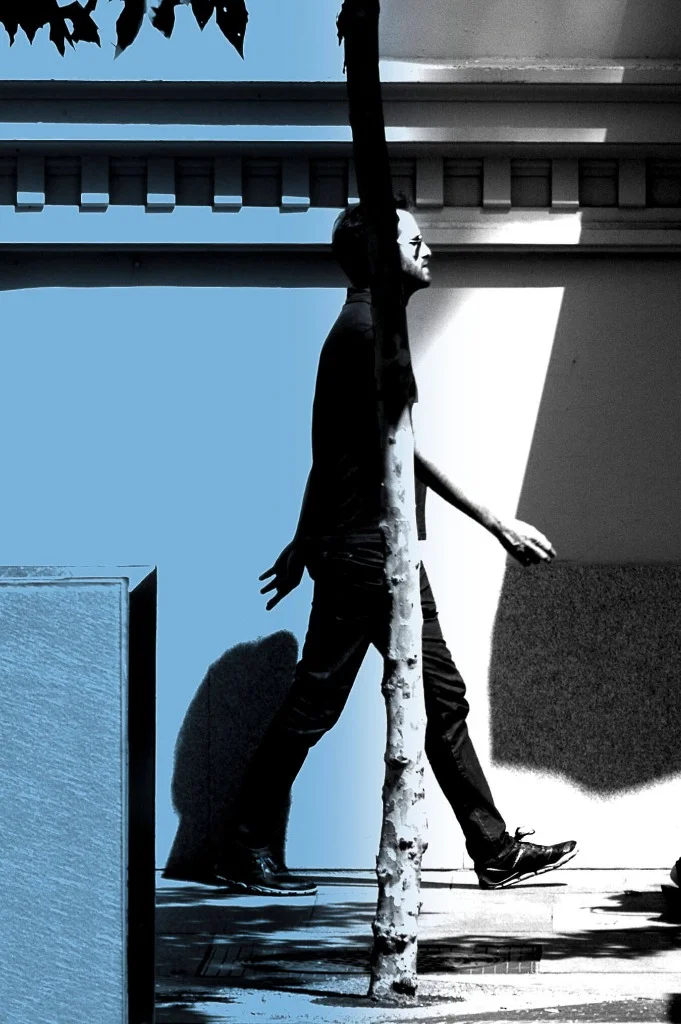 Ritmo Azul I - Miguel Ramos Oya | Urban Dynamism | Cyan Light Melancholy